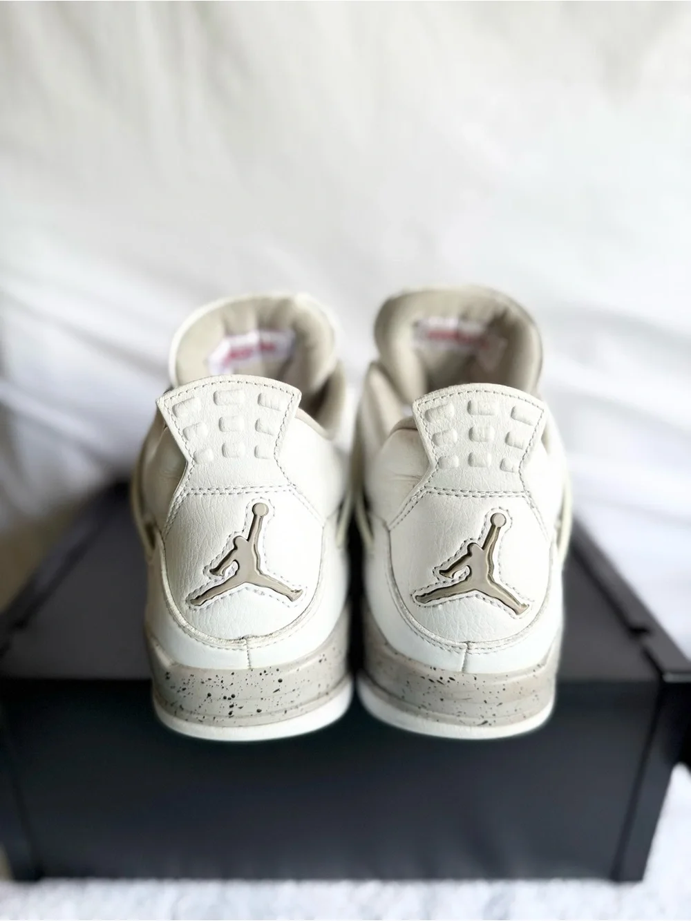 AUTHENTIC Jordan 4 Retro White Oreo size 10 CT8527-100 2021 PRE-OWNED